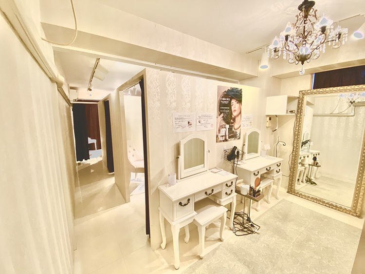 骨気＆Relaxation Vivian 栄店