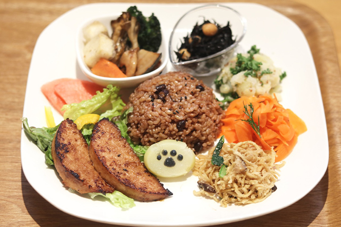 cafeむすびのセンキョ割イメージ